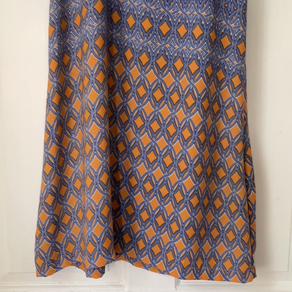 Dainty Hooligan Dress - Picture 3 of 3